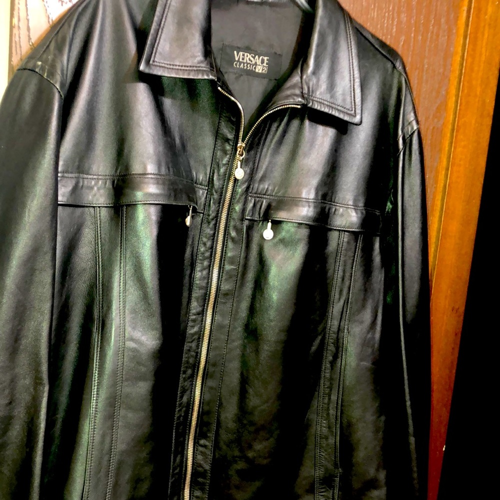 Men’s leather jacket size medium